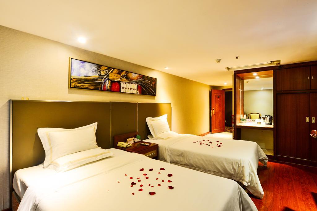 Yingshang Hotel Gangding Longkou West Kanton Zewnętrze zdjęcie
