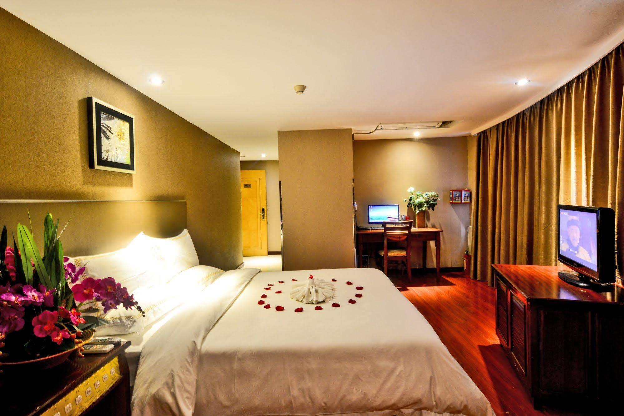Yingshang Hotel Gangding Longkou West Kanton Zewnętrze zdjęcie